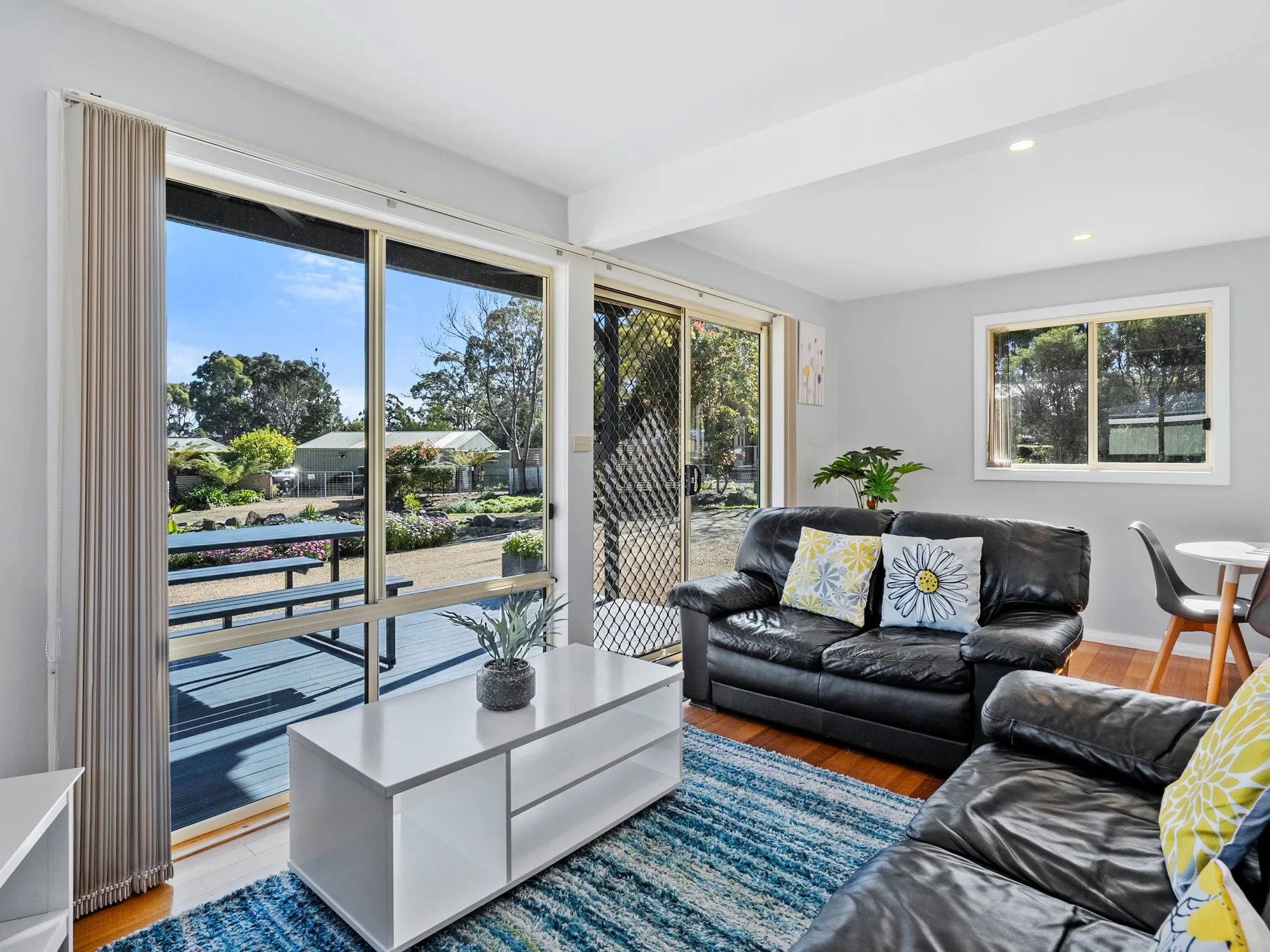 Villa kitchen and dining